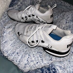 Puma White and Black Sneakers